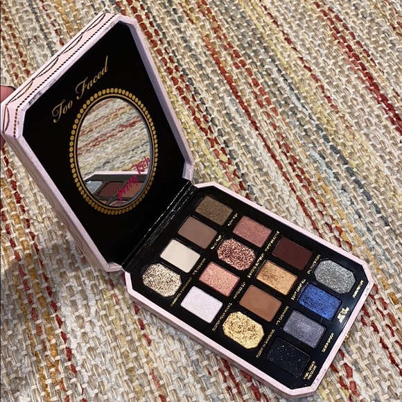 Too Faced Makeup Too Faced Pretty Rich Diamond Eyeshadow Palette